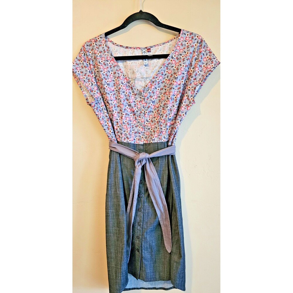 3 stones casual belted dress size M, picnic, floral, cotton/linen, modest